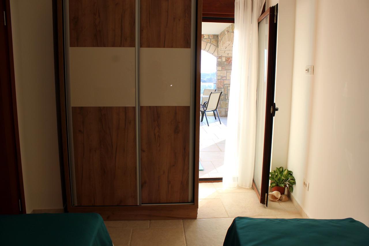 Luka Villa Becici  Bagian luar foto