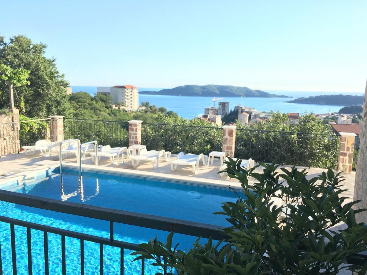 Luka Villa Becici  Bagian luar foto